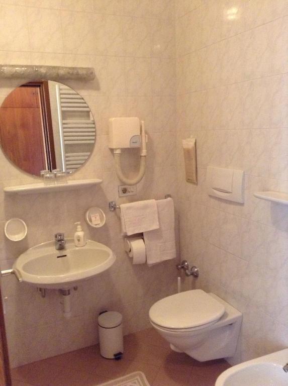 Hotel Tannerhof 메라노 객실 사진